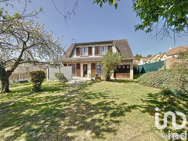 Дом с 4 спальнями в Линас, Франция № 277917