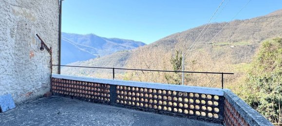 2 bedrooms House in Comano, Italy No. 362915 2