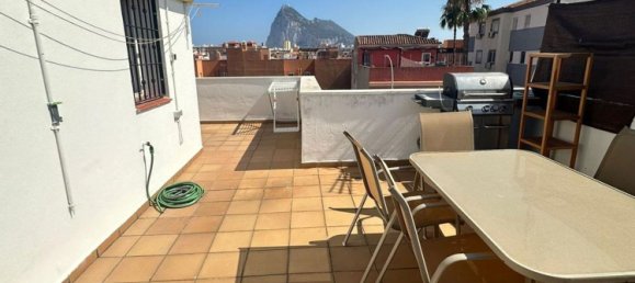 3 bedrooms House in La Linea de la Concepcion, Spain No. 142780 2