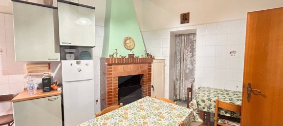 4-Zimmer Haus in Bitetto, Italy, Nr. 27647 37