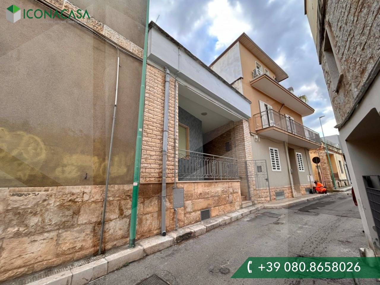 4-Zimmer Haus in Bitetto, Italy, Nr. 27647