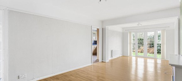 2 bedrooms Bungalow in Twickenham, United Kingdom No. 8491 7