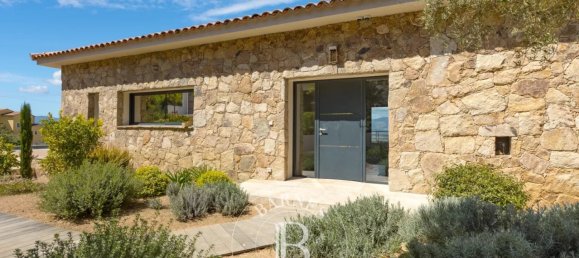 Вилла с 3 спальнями в Пьетрозелла, Франция № 322951 5