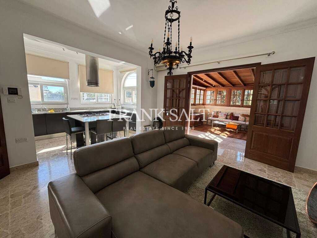 Вилла с 3 спальнями в Свийи, Мальта № 3754