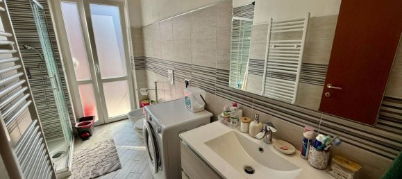 4 bedrooms Apartment in Alessandria, Italy No. 372494 13