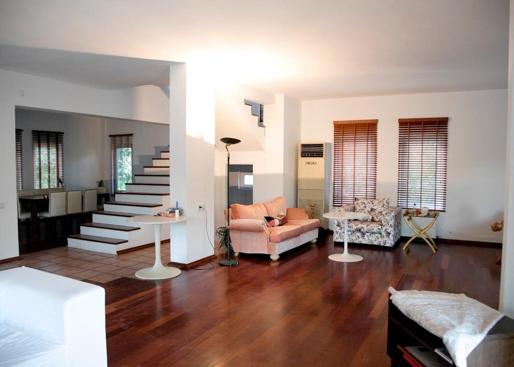 Villa 5+1 in Mersin, Turkey No. 396