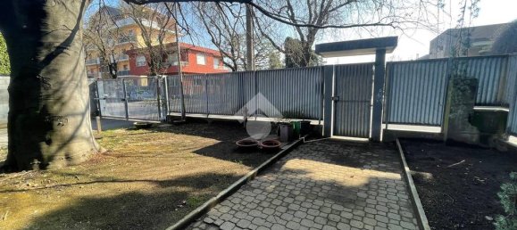 Склад с 10 комнатами в Кастелланца, Италия № 178687 4