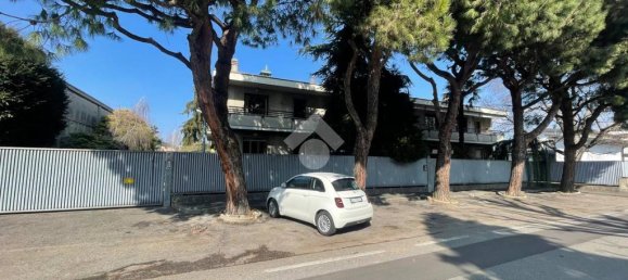 Склад с 10 комнатами в Кастелланца, Италия № 178687 2