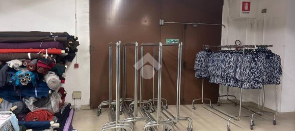 Склад с 10 комнатами в Кастелланца, Италия № 178687 24