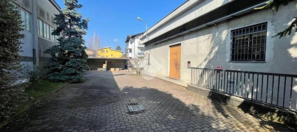 Склад с 10 комнатами в Кастелланца, Италия № 178687 11