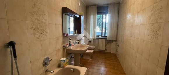 Склад с 10 комнатами в Кастелланца, Италия № 178687 38