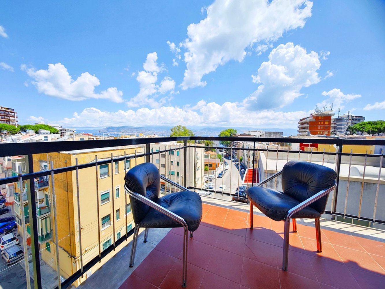 4 Schlafzimmer Wohnung in Messina, Italy, Nr. 345048