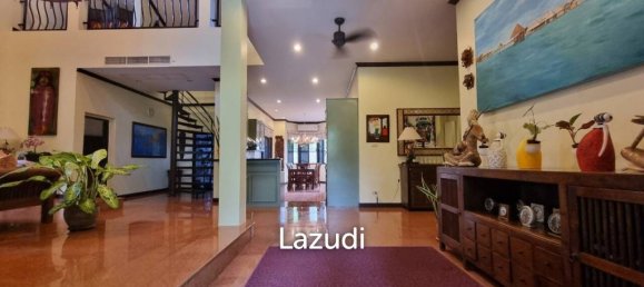 8 bedrooms Villa in Pattaya, Thailand No. 13252 5