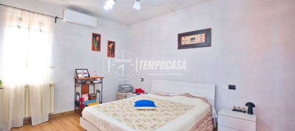 Casa de 3 habitaciónes en Caresana, Italy No. 279593 10