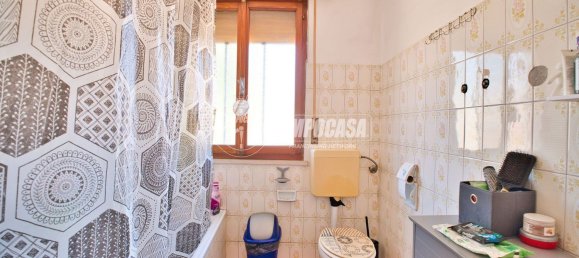 Casa de 3 habitaciónes en Caresana, Italy No. 279593 13