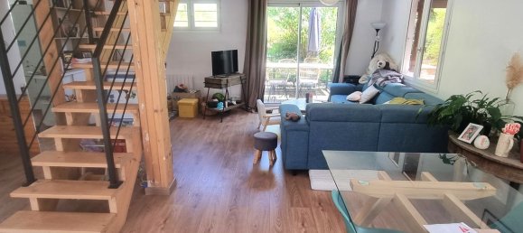 3 bedrooms House in Besancon, France No. 323636 3