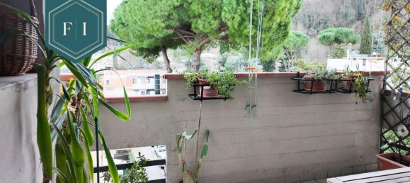 4 rooms Penthouse in Florence, Italy No. 39392 2