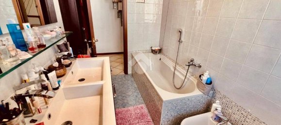 Casa T2 em Fornovo San Giovanni, Italy N.º 360382 21