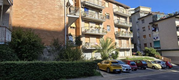 Квартира с 4 комнатами в Савона, Италия № 93082 4