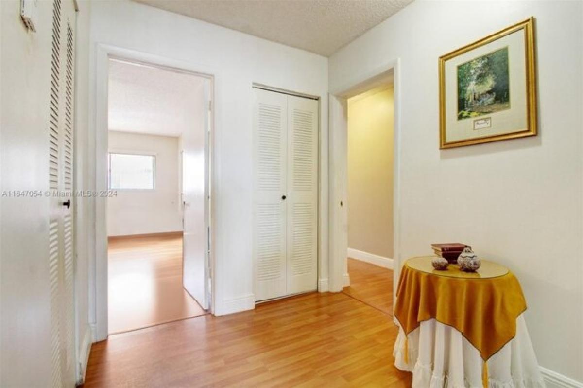 3 Schlafzimmer Haus in Miami, USA, Nr. 294973