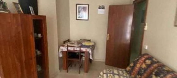 4 bedrooms Apartment in Reus, Spain No. 154597 3