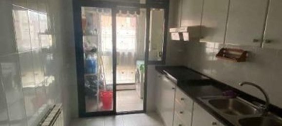 4 bedrooms Apartment in Reus, Spain No. 154597 5