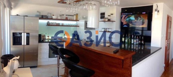 Квартира с 4 спальнями в Поморие, Болгария № 919 3