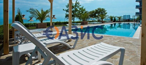 Квартира с 4 спальнями в Поморие, Болгария № 919 19