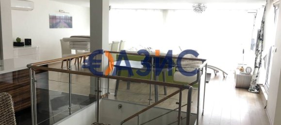 Квартира с 4 спальнями в Поморие, Болгария № 919 8