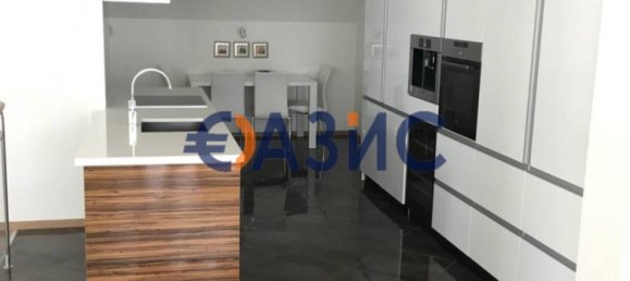 Квартира с 4 спальнями в Поморие, Болгария № 919 9