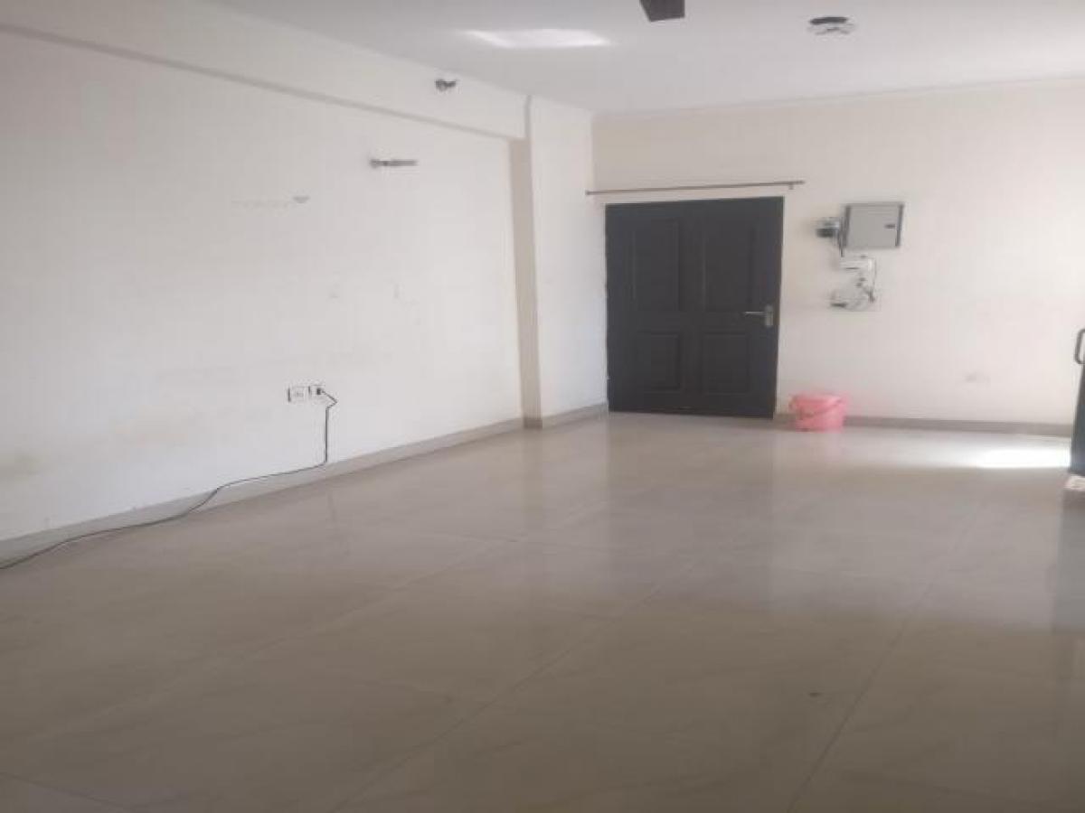 3 bedrooms House in Ghaziabad, India No. 27488