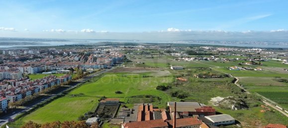  Land in Montijo, Portugal No. 143945 4