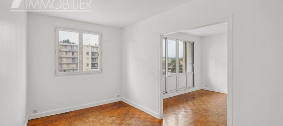 3 bedrooms Apartment in Bois-d'Arcy, France No. 296054 2