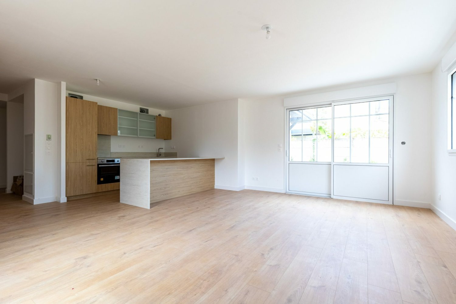 5 bedrooms Villa in Villenave-d'Ornon, France No. 306800