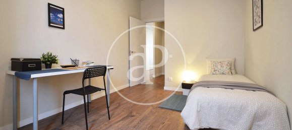 3 bedrooms Apartment in Sant Just Desvern, Spain No. 172647 18