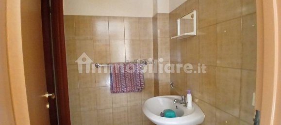 Дом с 4 спальнями в Розолини, Италия № 352789 10