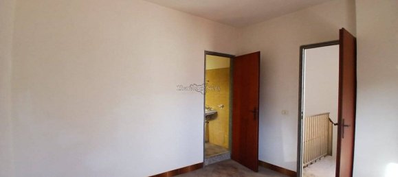 Дом с 4 спальнями в Розолини, Италия № 352789 14