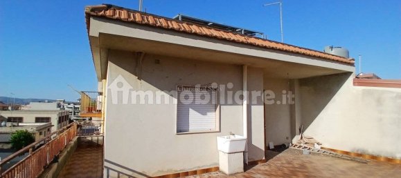 Дом с 4 спальнями в Розолини, Италия № 352789 23