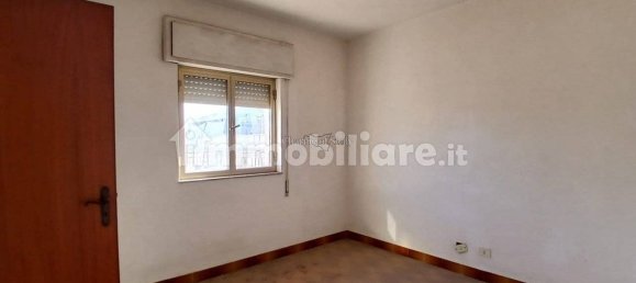 Дом с 4 спальнями в Розолини, Италия № 352789 15