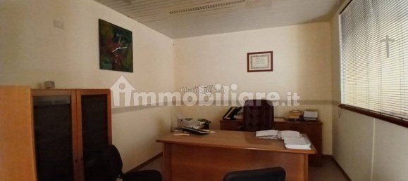 Дом с 4 спальнями в Розолини, Италия № 352789 7