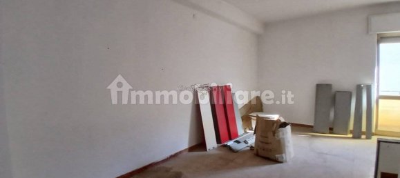 Дом с 4 спальнями в Розолини, Италия № 352789 13