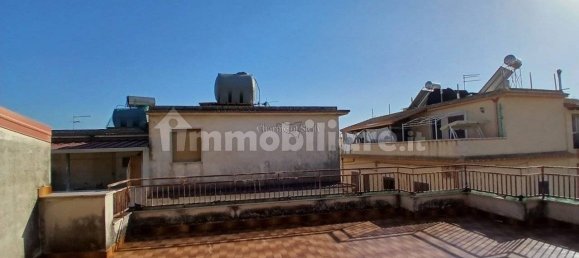 Дом с 4 спальнями в Розолини, Италия № 352789 24