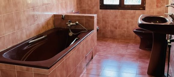 Casa de 4 dormitorios en Chateauroux, France No. 48240 8