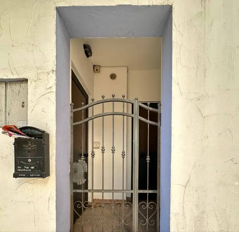 Дом с 6 комнатами в Доргали, Италия № 106907