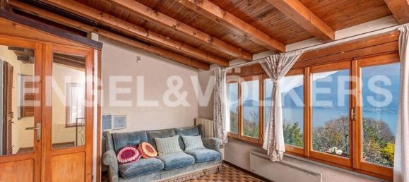 Дом с 8 комнатами в Кремия, Италия № 106339 3