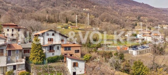 Дом с 8 комнатами в Кремия, Италия № 106339 15