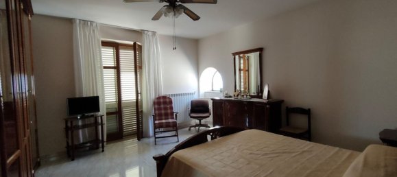 10-Zimmer Villa in San Lupo, Italy, Nr. 127971 9