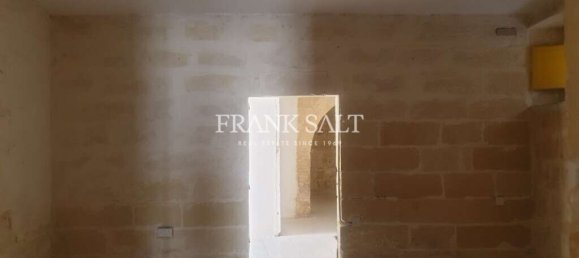 Дом с 4 спальнями в Мкабба, Мальта № 2956 11