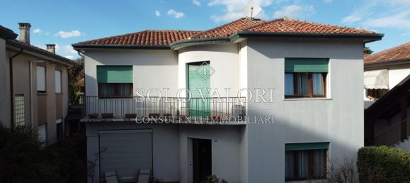 Дом с 3 комнатами в Кастельфранко Венето, Италия № 65750 9