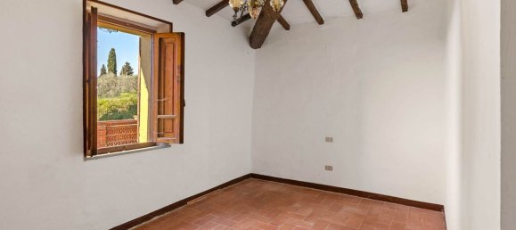 9 rooms House in Sinalunga, Italy No. 55809 6